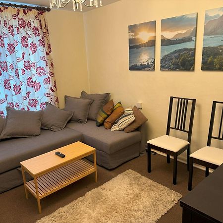 Lovely One Bed Apartment To Rent 런던 외부 사진