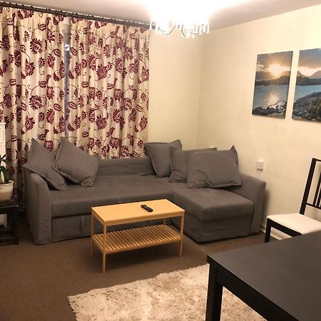 Lovely One Bed Apartment To Rent 런던 외부 사진