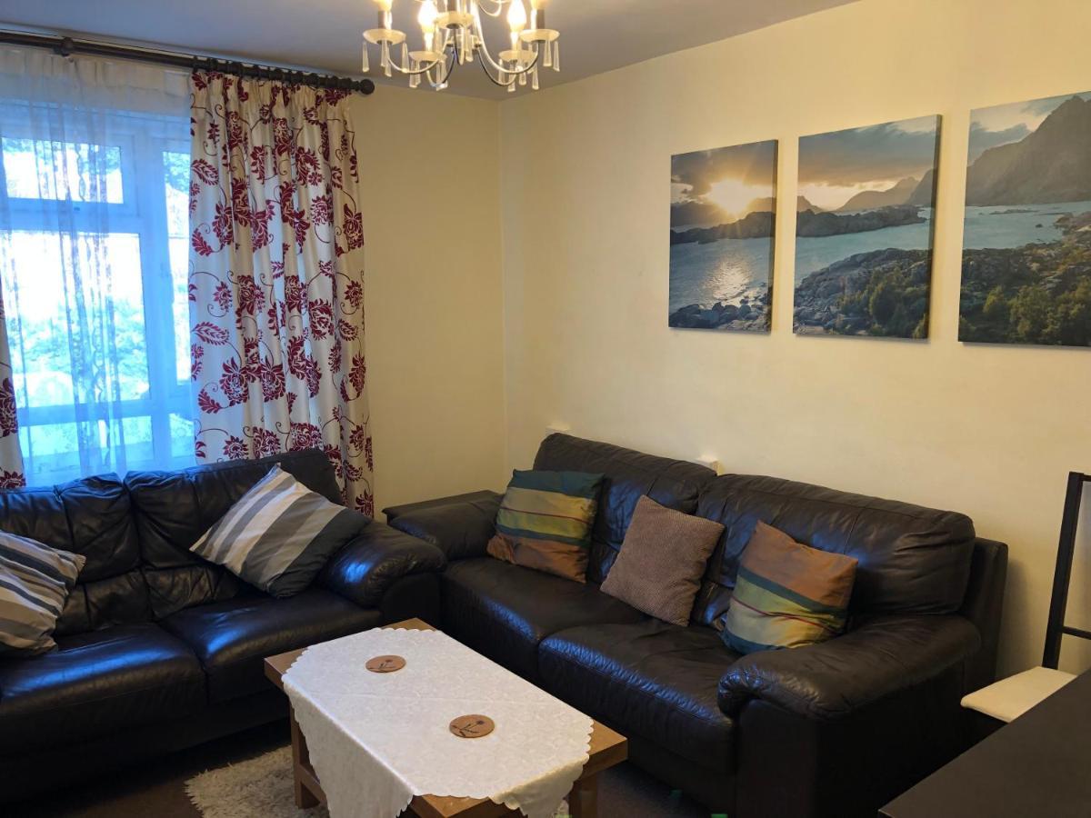 Lovely One Bed Apartment To Rent 런던 외부 사진